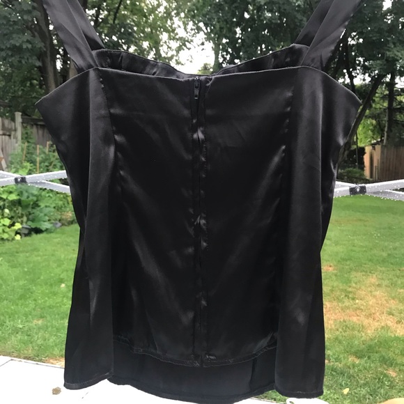 Gorgeous silk cami - Picture 4 of 4